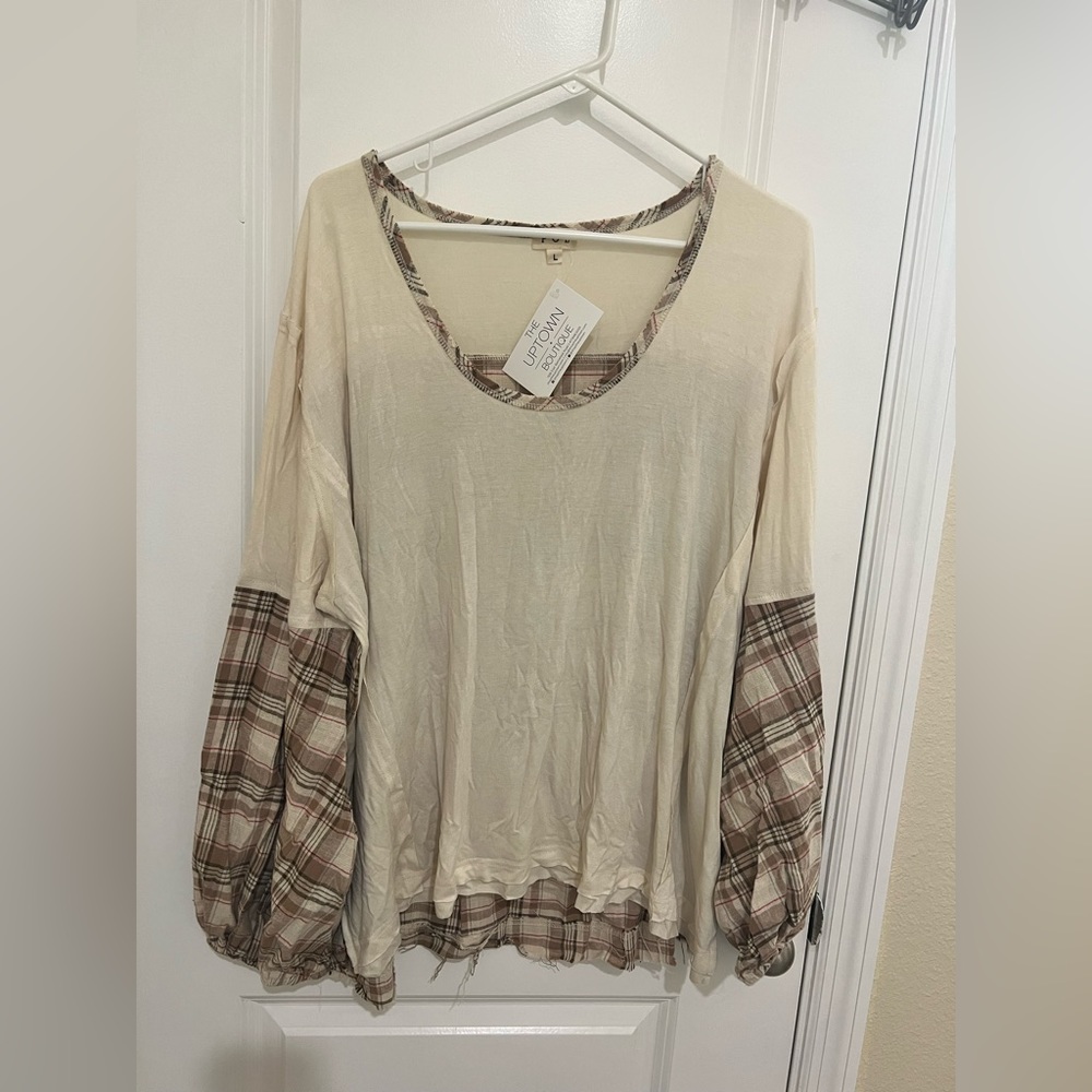 Write Your Story Printed Sleeve Top